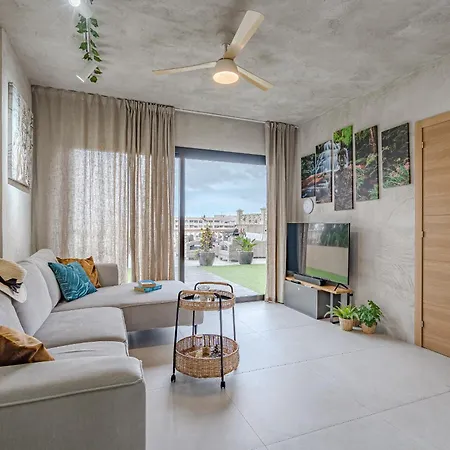 Paraiso Terrace 아파트
